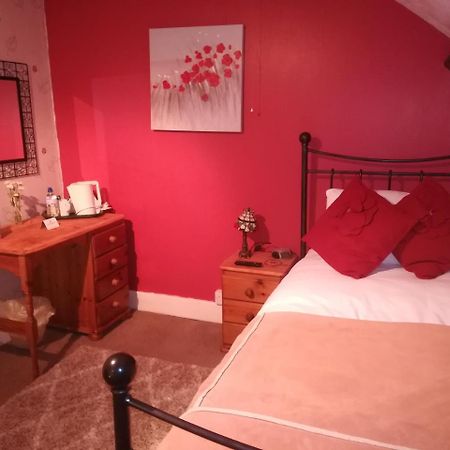 Tara Bed & Breakfast Fishguard Dış mekan fotoğraf