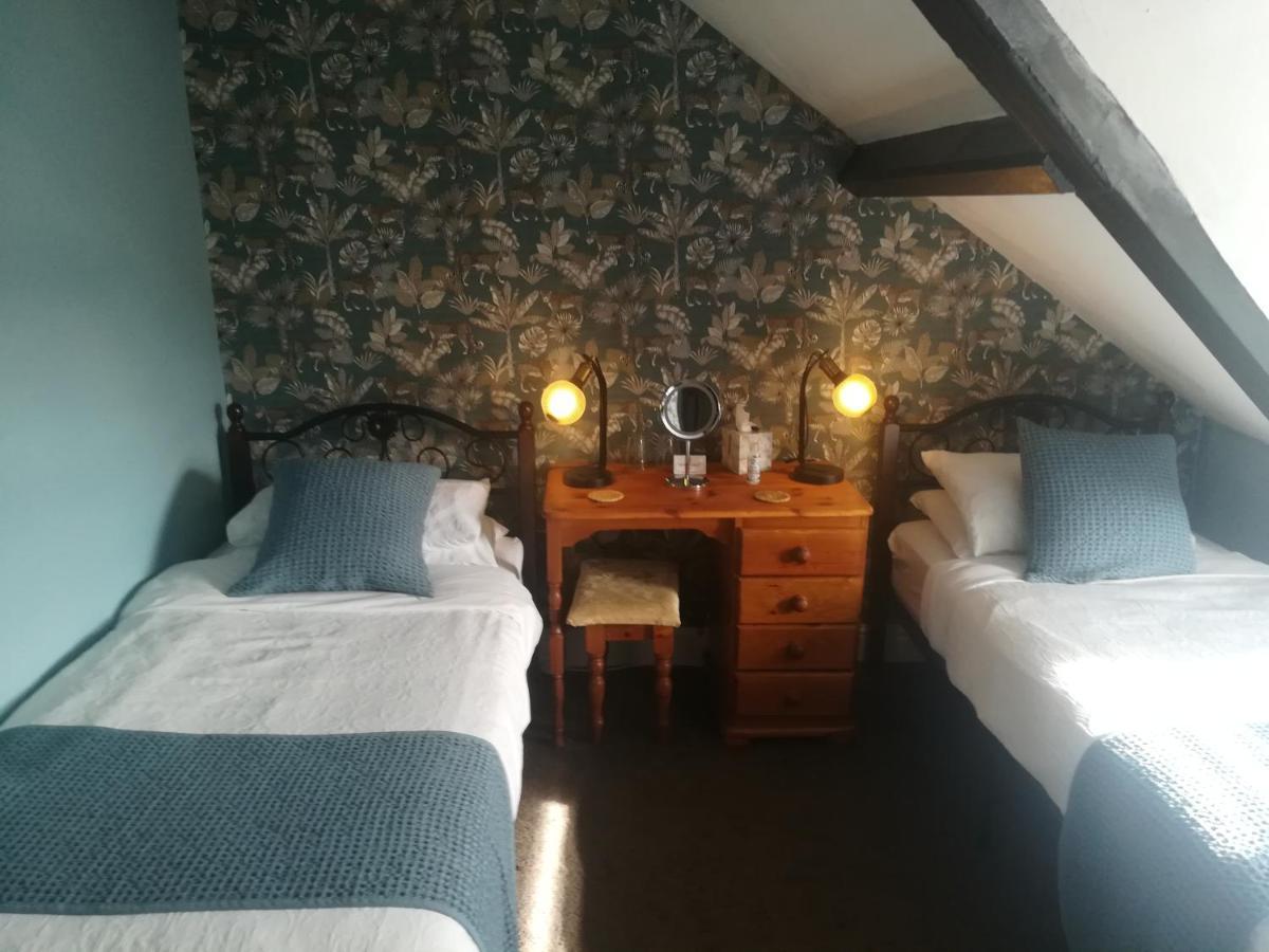 Tara Bed & Breakfast Fishguard Dış mekan fotoğraf