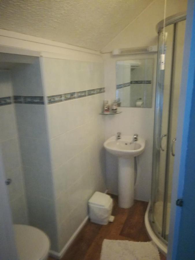 Tara Bed & Breakfast Fishguard Dış mekan fotoğraf